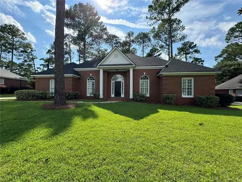 2205 Old Dominion Dr, Albany, GA 31721