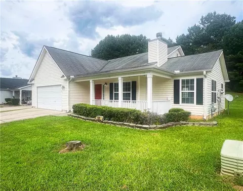 6585 Gina Agha Cir, Lithonia, GA 30038