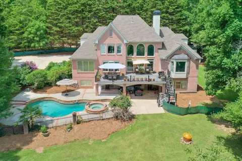 3935 Tamiami Trl, Cumming, GA 30041