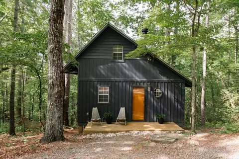 1934 E Boggs Mountain Rd, Tiger, GA 30576