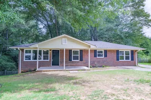 155 W Whisenant St, Toccoa, GA 30577