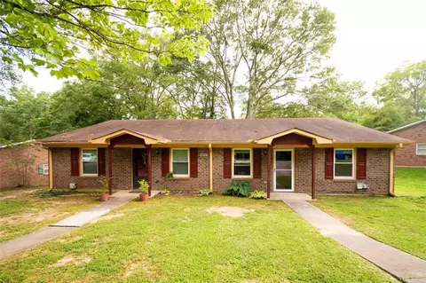 1011 Barn Oak Ct NE, Conyers, GA 30012