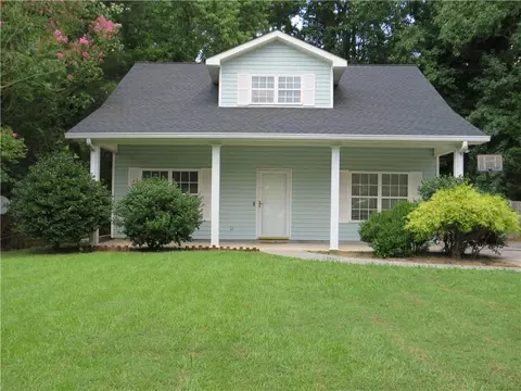 8 Rasbeary Rd SW, Rome, GA 30165