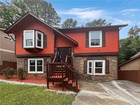 2046 Marbut Forest Dr, Lithonia, GA 30058