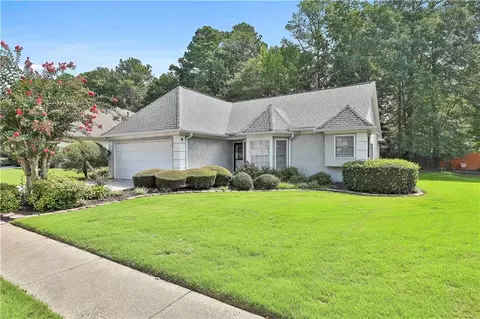 205 Fenwyck Cmns, Fayetteville, GA 30214