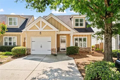 102 Highland Pointe Cir E, Dawsonville, GA 30534