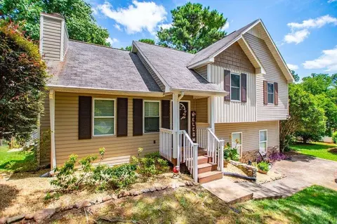972 Whooping Creek Rd, Carrollton, GA 30116