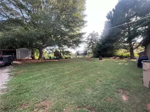 4539 Strickland Blvd, Flowery Branch, GA 30542