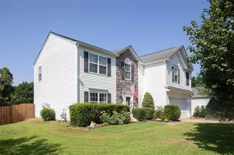 7590 Country Creek Dr, Cumming, GA 30028