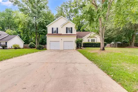 6795 Manor Creek Dr, Douglasville, GA 30135