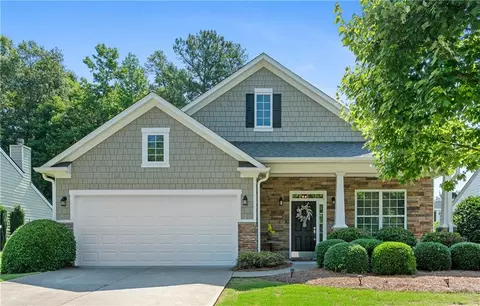 4820 Hidden Meadow Dr, Cumming, GA 30040