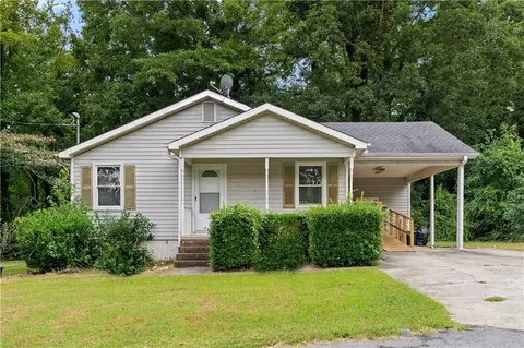 124 Azalea Dr, Griffin, GA 30224