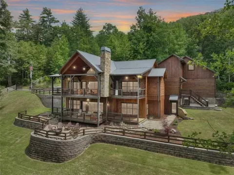 284 Quail Ridge Rd, Blue Ridge, GA 30513