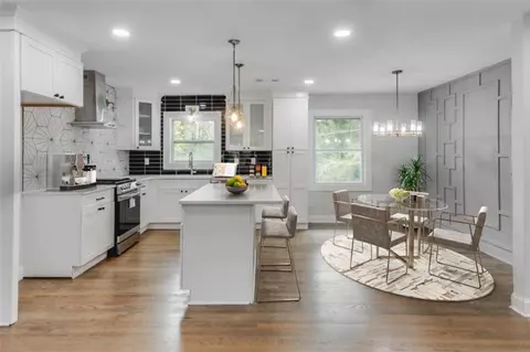 2254 Tilson Cir, Decatur, GA 30032