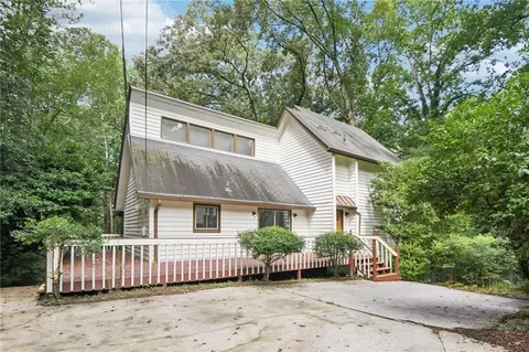 1757 Fox Holw SW, Lilburn, GA 30047