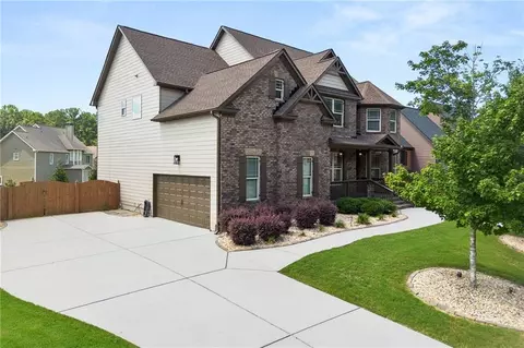 1228 Austin Thomas Dr, Dacula, GA 30019 photo 2
