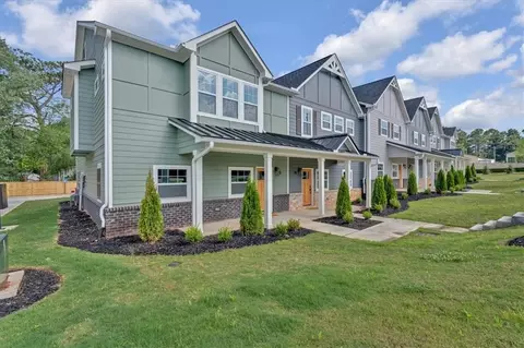 710 Fairgate Rd, Marietta, GA 30064