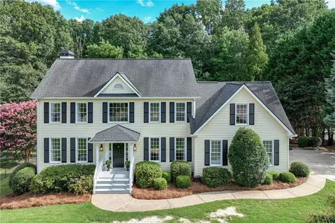 3646 Hanover Dr, Gainesville, GA 30506