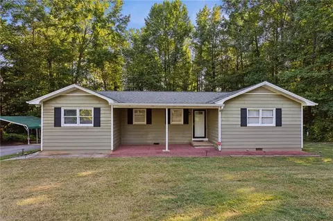 617 Mcclung Rd, Hiram, GA 30141