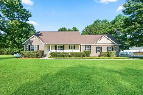 114 Wilshire Way NE, Calhoun, GA 30701