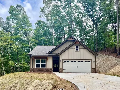 101 Crow Ct, Waleska, GA 30183