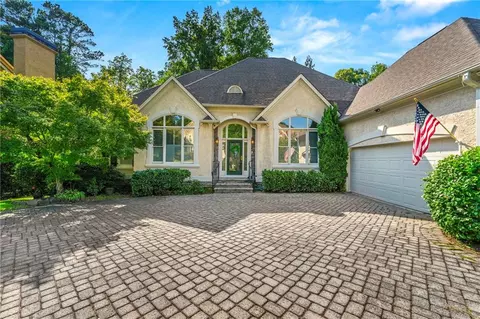 31 Peppertree Ct, Marietta, GA 30068