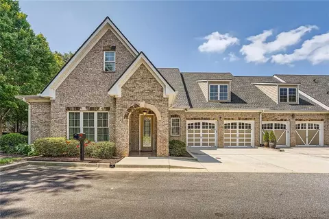 2274 Sandy Oaks Dr, Marietta, GA 30066