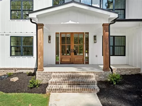 255 Mayfield Rd, Alpharetta, GA 30009