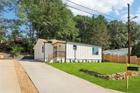 3596 Carson Ln SE, Smyrna, GA 30080