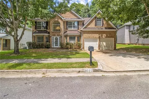 3527 Arminto Dr, Ellenwood, GA 30294