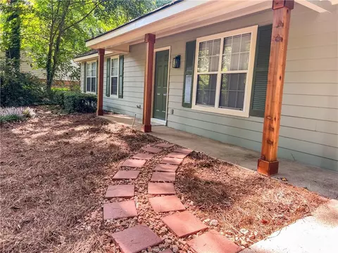 70 Thomas Trl, Covington, GA 30016 photo 2