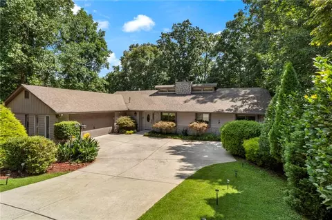 315 Green Elm Way, Roswell, GA 30076