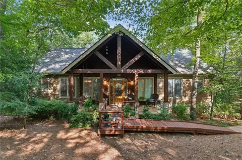 805 Wake Robin Dr, Jasper, GA 30143
