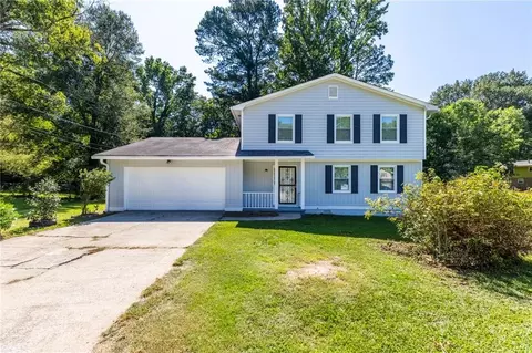 1466 Rockmoor Ct, Stone Mountain, GA 30088