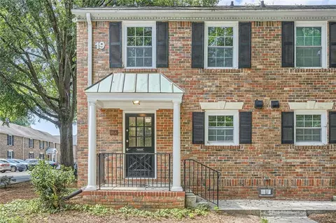 6700 Roswell Rd #19A, Atlanta, GA 30328