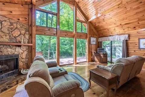 1364 Cashes Valley Ln, Cherry Log, GA 30522 photo 10