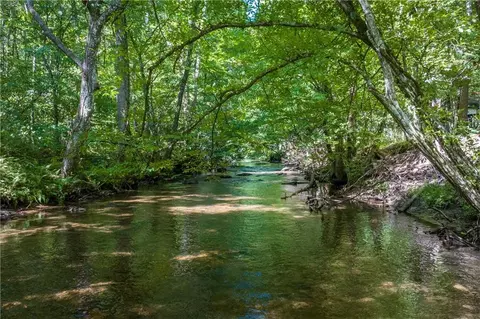 1364 Cashes Valley Ln, Cherry Log, GA 30522 photo 4