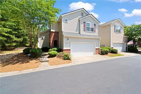 210 Hiawassee Dr, Woodstock, GA 30188