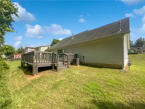 Exterior - 3384 Brookside Ln, Jonesboro, GA 30236 photo 2 of 4