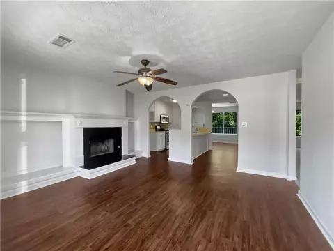 Living - 3384 Brookside Ln, Jonesboro, GA 30236 photo 4 of 4