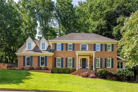 1198 Dunbrooke Ln, Dunwoody, GA 30338