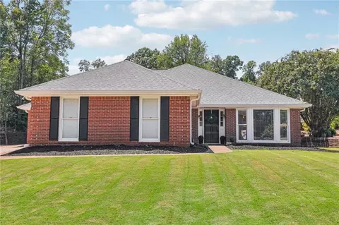 365 Stepping Stone Dr, Alpharetta, GA 30004