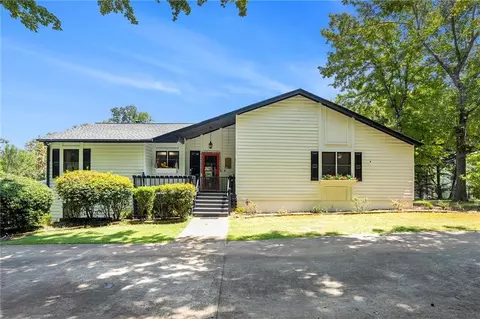 5110 W Shore Dr SW, Conyers, GA 30094