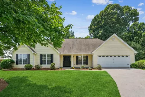 3919 Pointe N, Gainesville, GA 30506