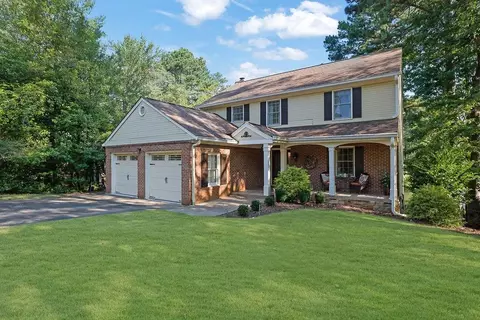 500 Wayt Rd, Roswell, GA 30076