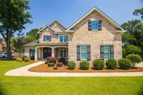 3001 N Carmenville Dr N, Bonaire, GA 31005