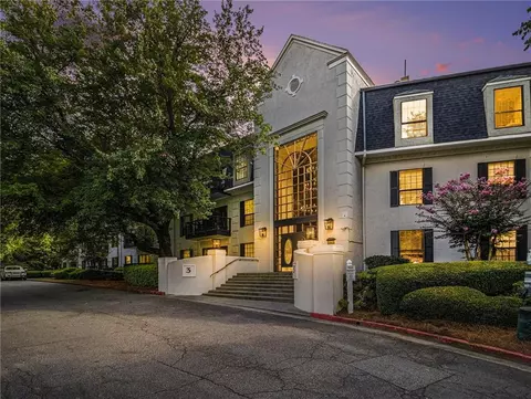 3307 Pine Heights Dr NE, Atlanta, GA 30324