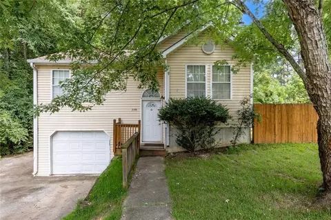 3174 W Point Cir, Douglasville, GA 30135