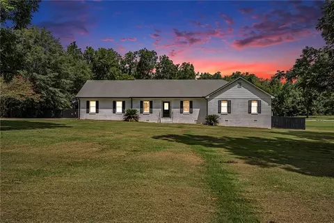 155 Woodall Ln, Barnesville, GA 30204