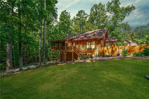 31 Cardinal Rd SE, White, GA 30184